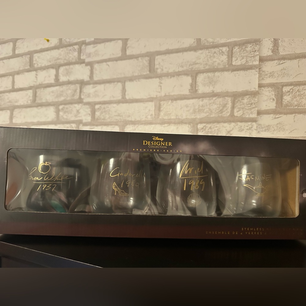 DISNEY Designer Collection Premiere Series 4-Piece Stemless Wine Glass Set